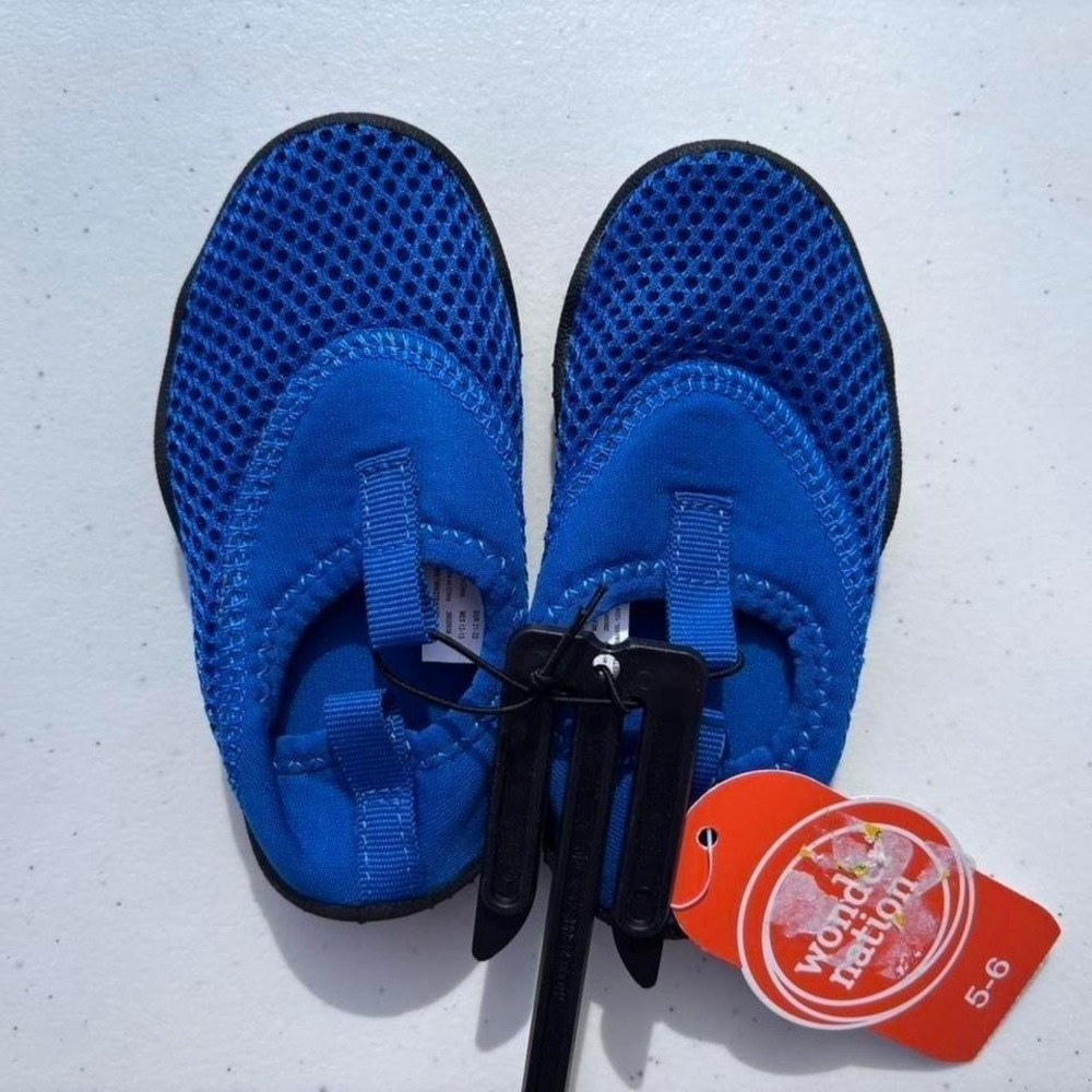 Water Shoes Blue Kids Size 5